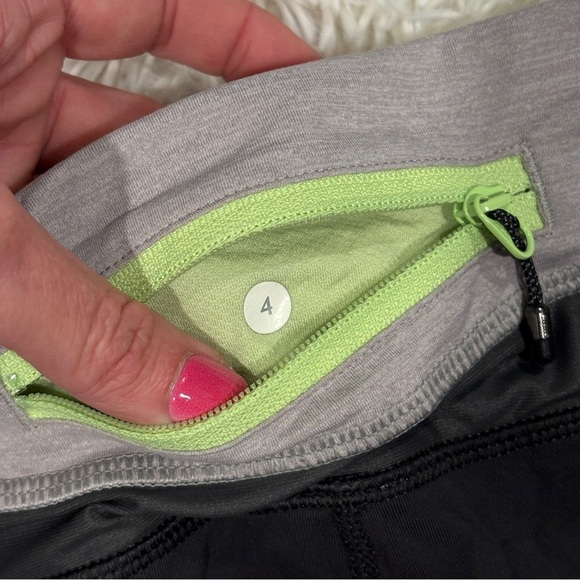 Lululemon Women's Chase Me Crop Cropped II Running Leggings Pants Size 4 - Picture 13 of 15